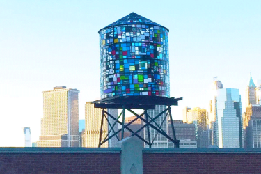 Water Tower colorée par Tom Fruin