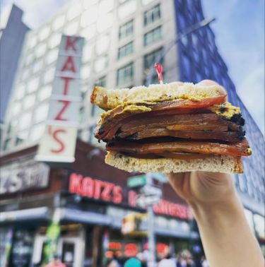 Un sandwich végé chez Katz's 😱&nbsp;